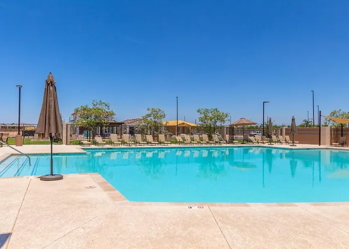 Holiday home Haven: A Family Delight In Enchanting Community Gilbert