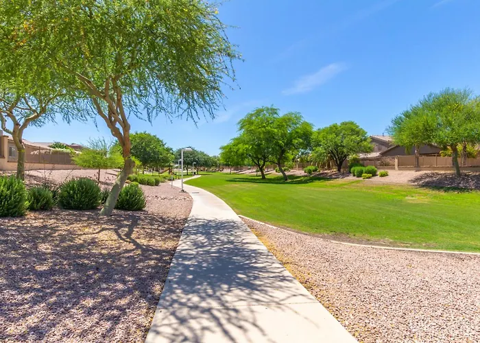 Haven: A Family Delight In Enchanting Community Holiday home Gilbert